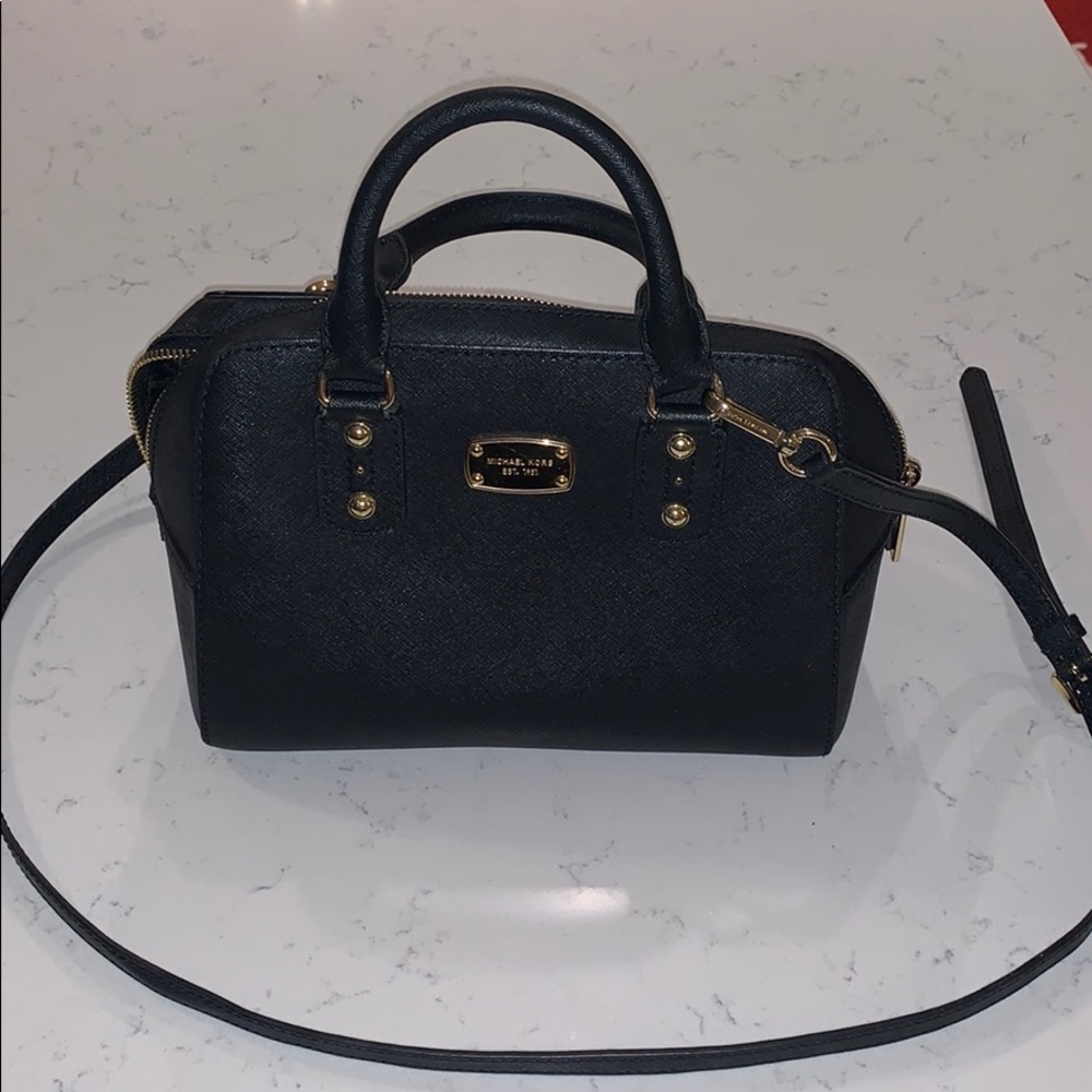 Michael Kors Crossbody purse!